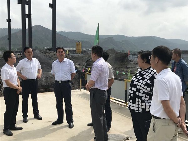 市人大常委會黨組副書記、副主任樊文浩一行調(diào)研泓源公司項目建設(shè)情況(圖2)