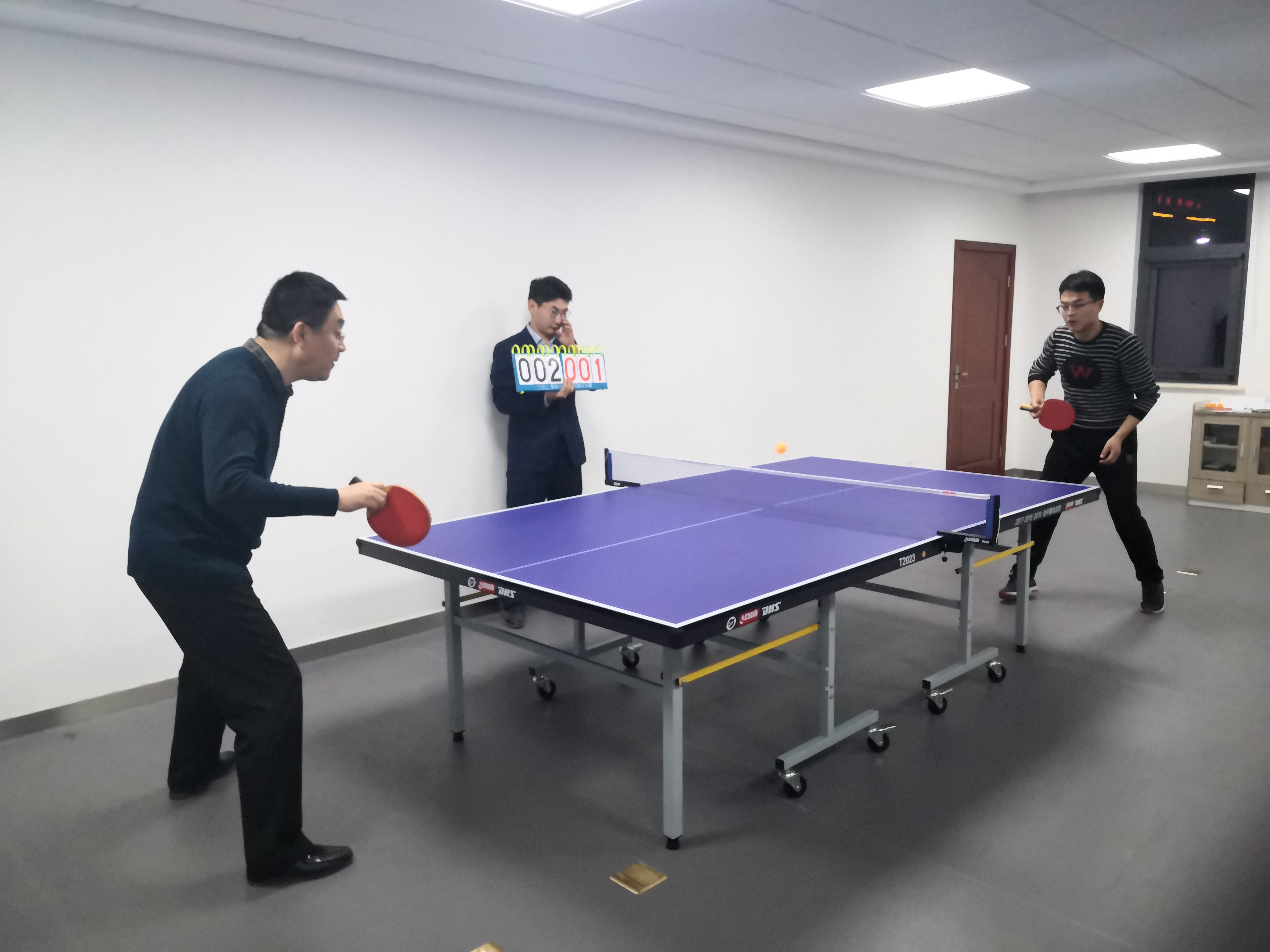 泓源公司舉辦“慶元旦、迎新春”職工乒乓球臺(tái)球比賽(圖2)