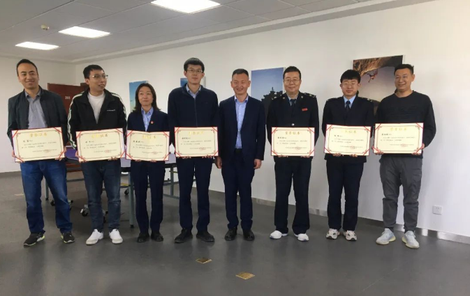 市產(chǎn)投集團(tuán)團(tuán)委舉辦“慶五一、迎五四”球類聯(lián)誼比賽(圖3)
